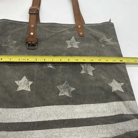 Mona B Stars and Stripes Canvas Leather Upcycled Large Tote Bag. TOT2868 - Picture 5 of 12